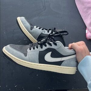 Jordan Sneakers Black and Gray